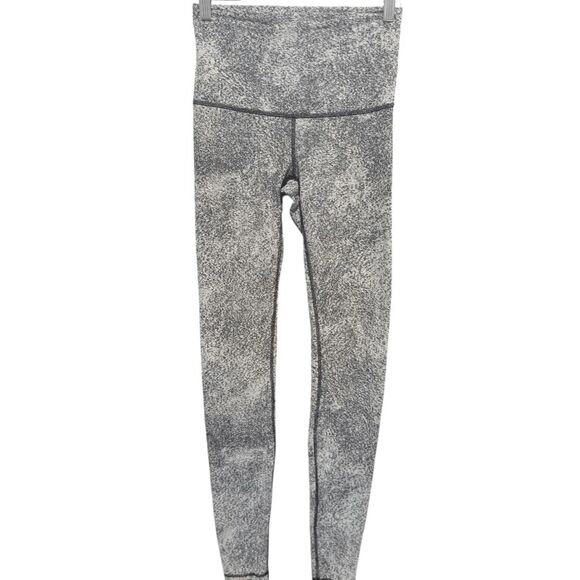 LULULEMON ATHLETICA Wunder Under (Hi-Rise) Pant 31' Size 6 - Picture 2 of 3